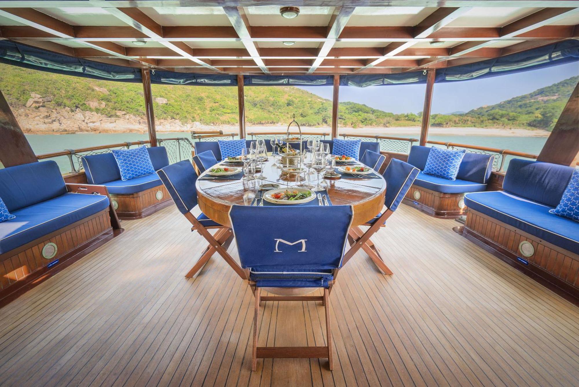 Botel Michelangelo Cruises